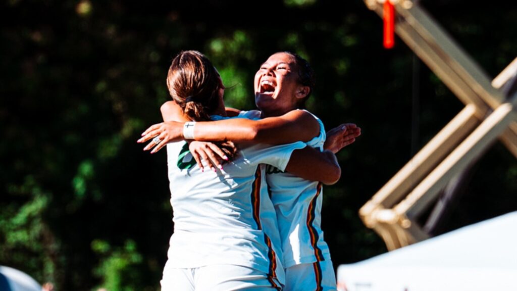 Rainbow Wahine soccer rides 5-match win streak into GCU matchup